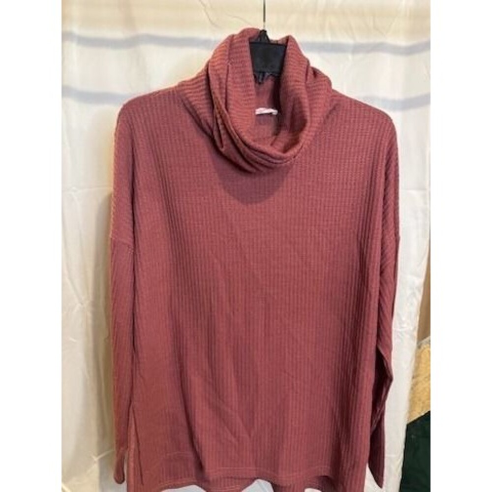 Pink Lily Oversized Waffle Knit Cowl Neck Top – Women’s Size M